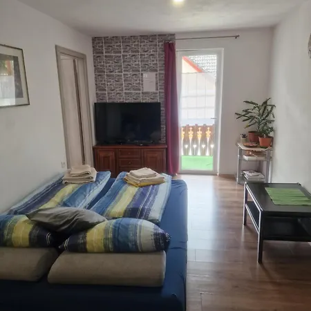 Apartma Alja Podkoren Pensión 3*