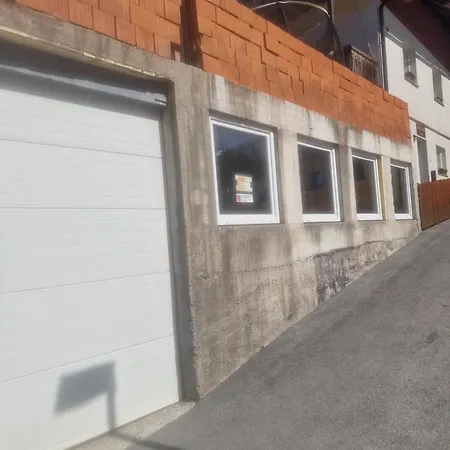 Apartma Alja Podkoren