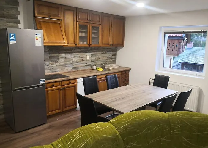 Hiša za goste Apartma Alja Podkoren 3*